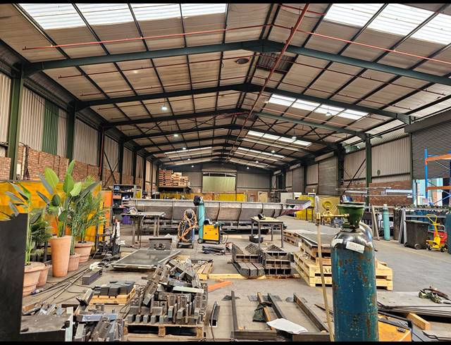 4,196M² FACTORY TO LET IN NORTH RIDING